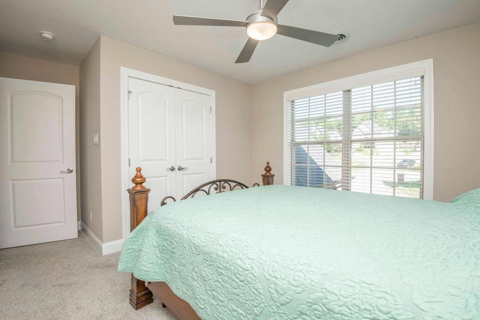 Knoxville House: 12032 Poplar Meadow Lane