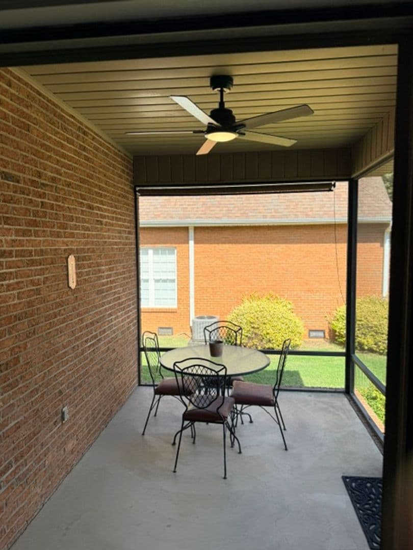 Maryville House: 4116 Legends Way