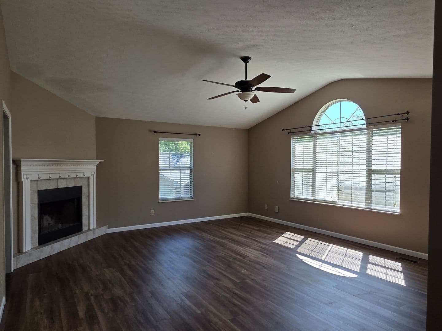 Maryville House: 1012 Willow Creek Circle