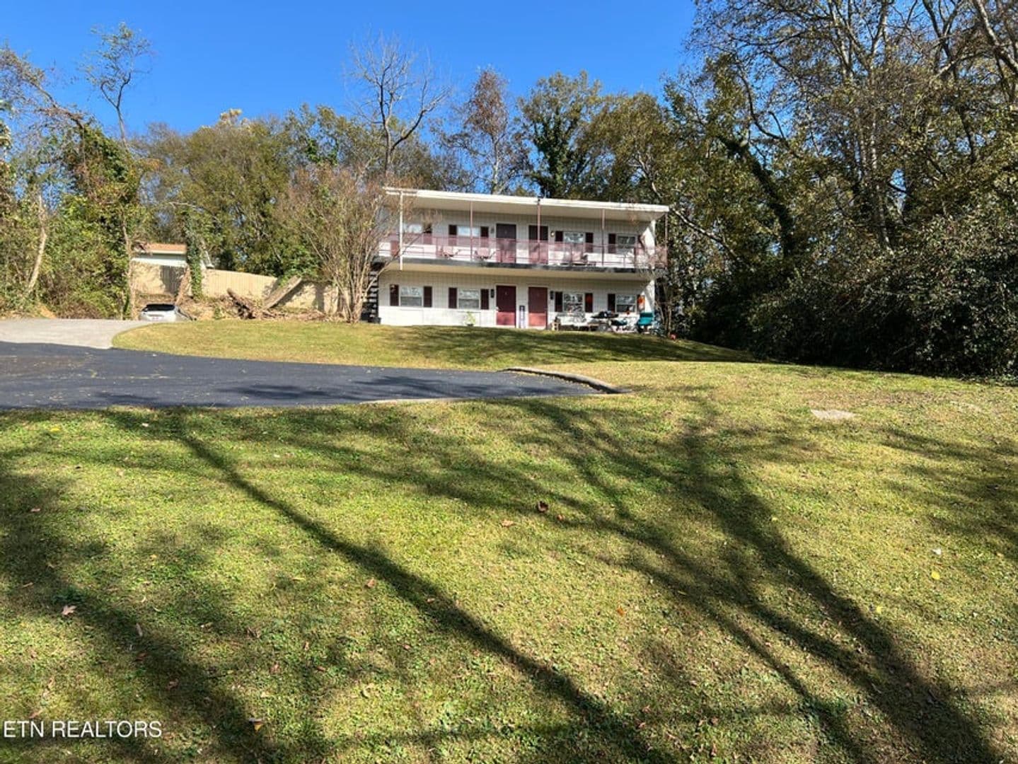 Knoxville House: 614 Agnes Ave.  Apt. #3