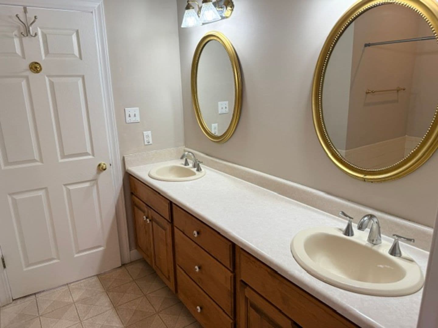 Maryville House: 4116 Legends Way