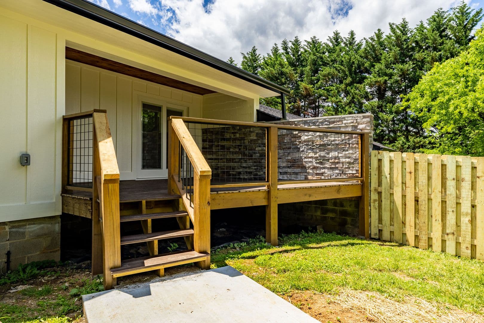 Maryville House: 910 Windlau Court