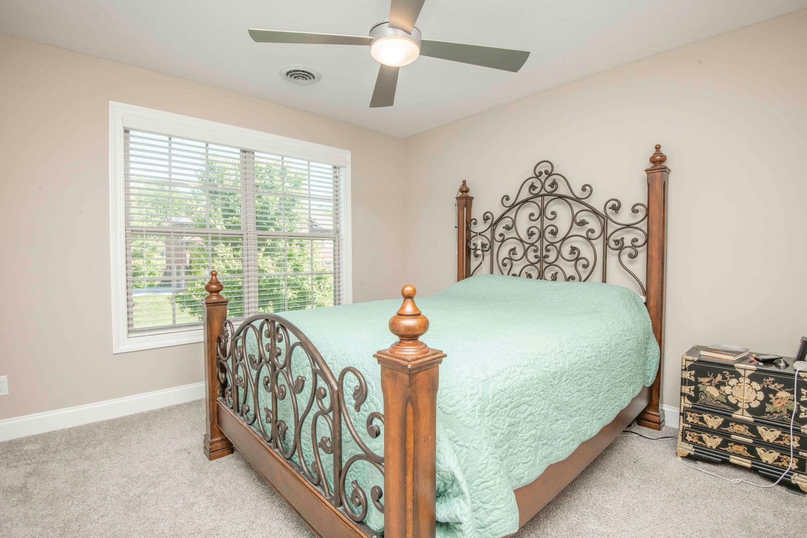Knoxville House: 12032 Poplar Meadow Lane