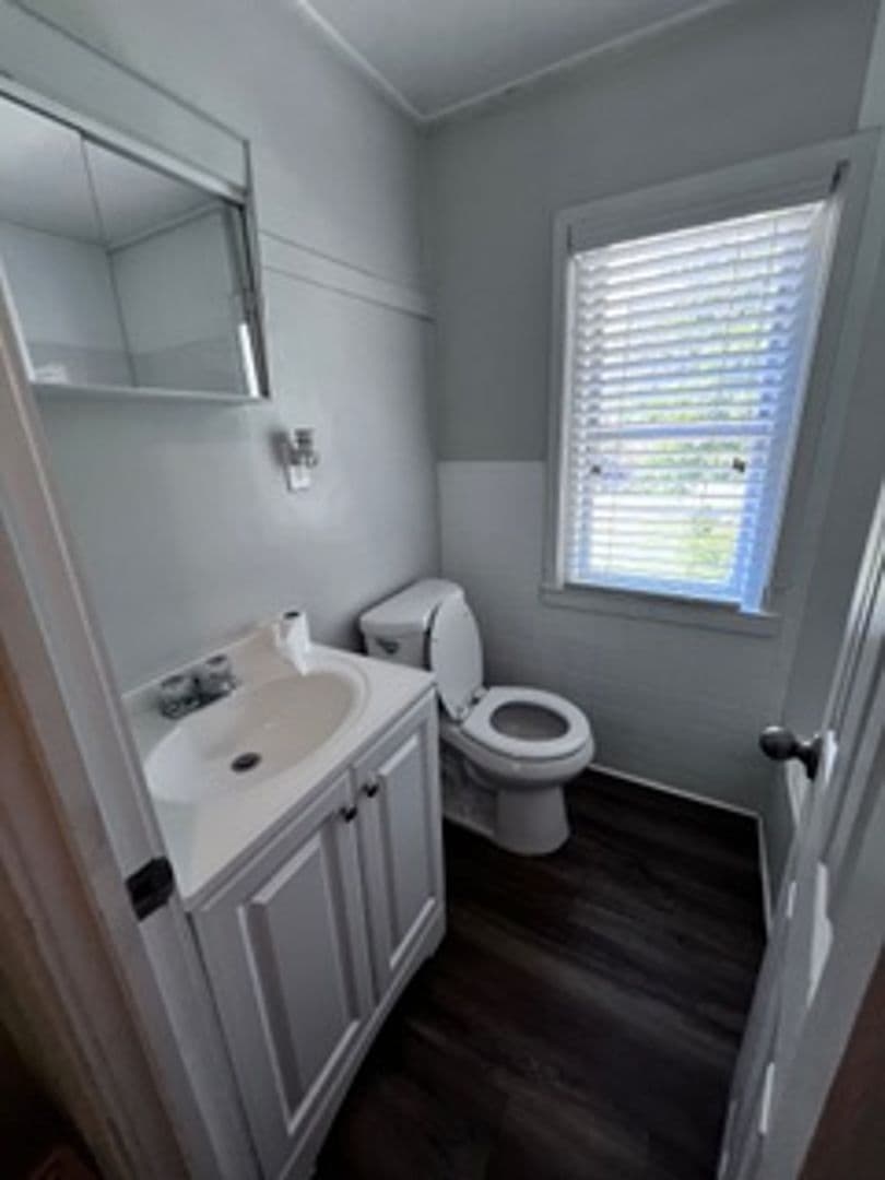 Oak Ridge Townhome: 221 West Fairview Road