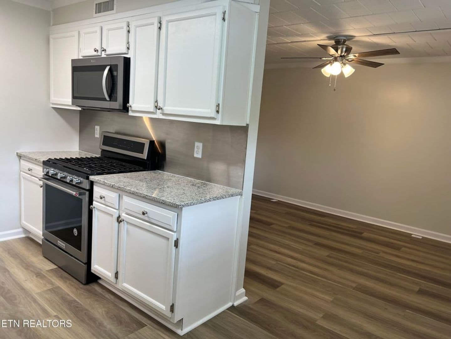 Knoxville House: 614 Agnes Ave.  Apt. #3