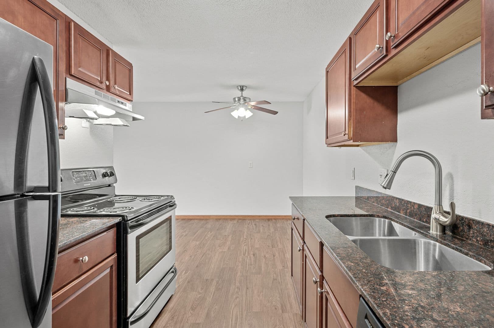 Burnsville Apartment: 12911 County Road 5