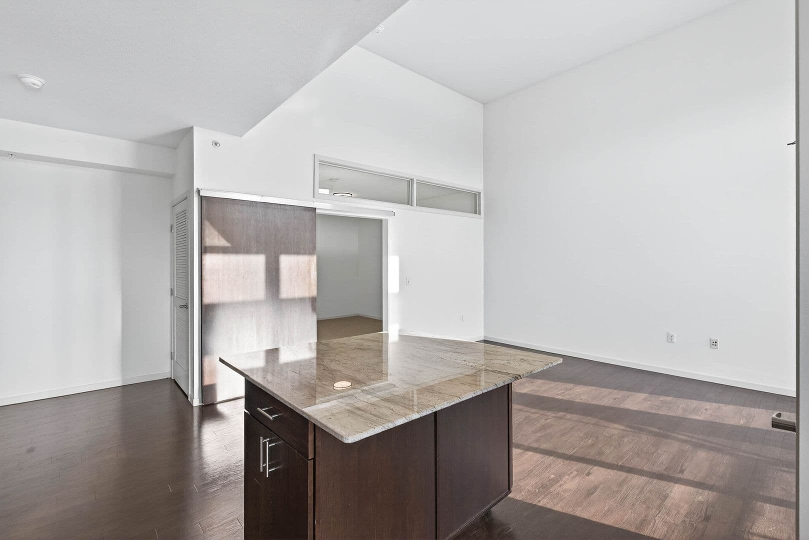 St Louis Park Apartment: 5310 West 16th Street