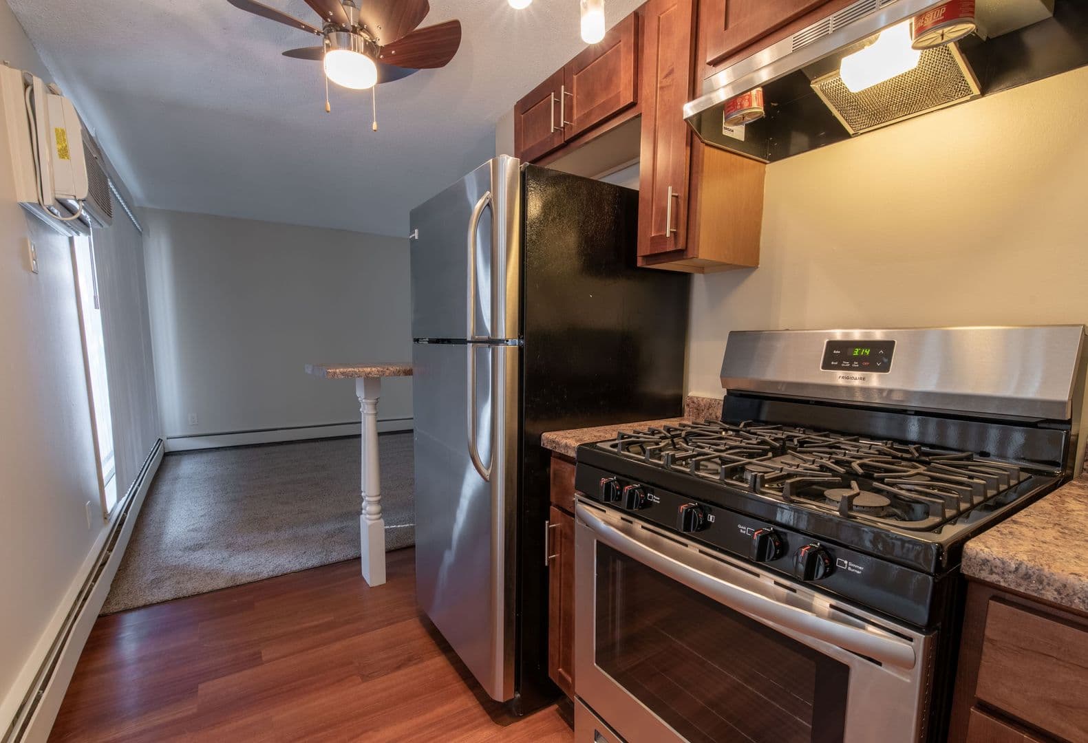 Burnsville Apartment: Cedar Valley Apartments