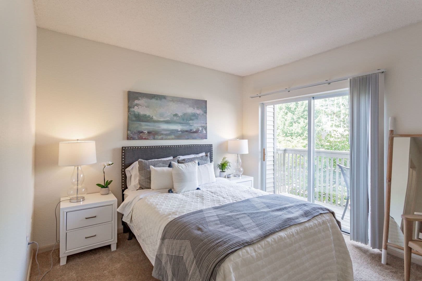 Chanhassen Apartment: 8260 Market Blvd