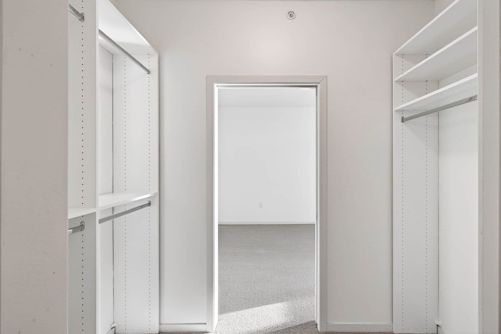 St Louis Park Apartment: 5310 West 16th Street