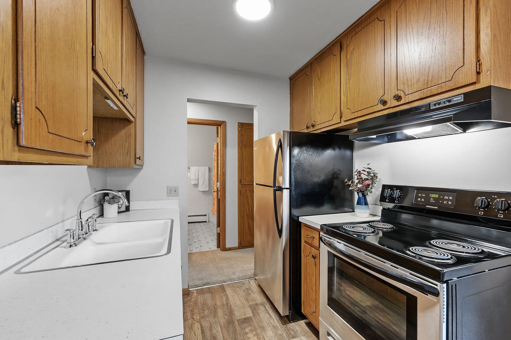 St Paul Apartment: 2244 Minnehaha Ave East