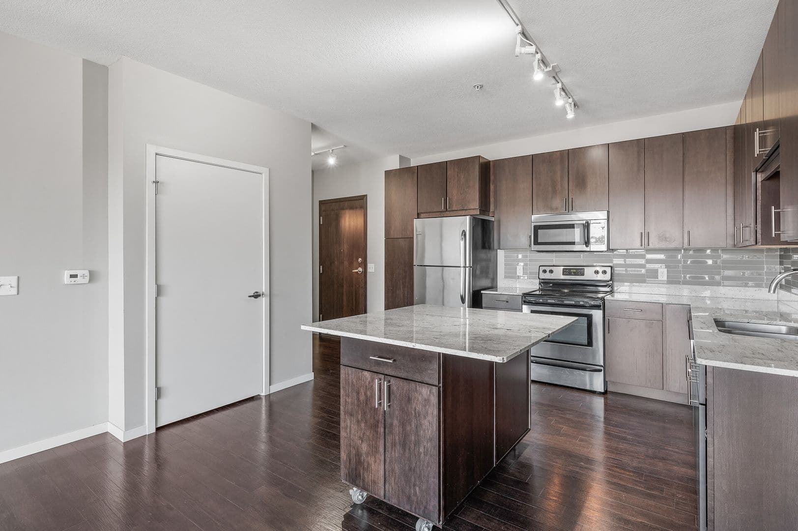 St Louis Park Apartment: 5310 West 16th Street