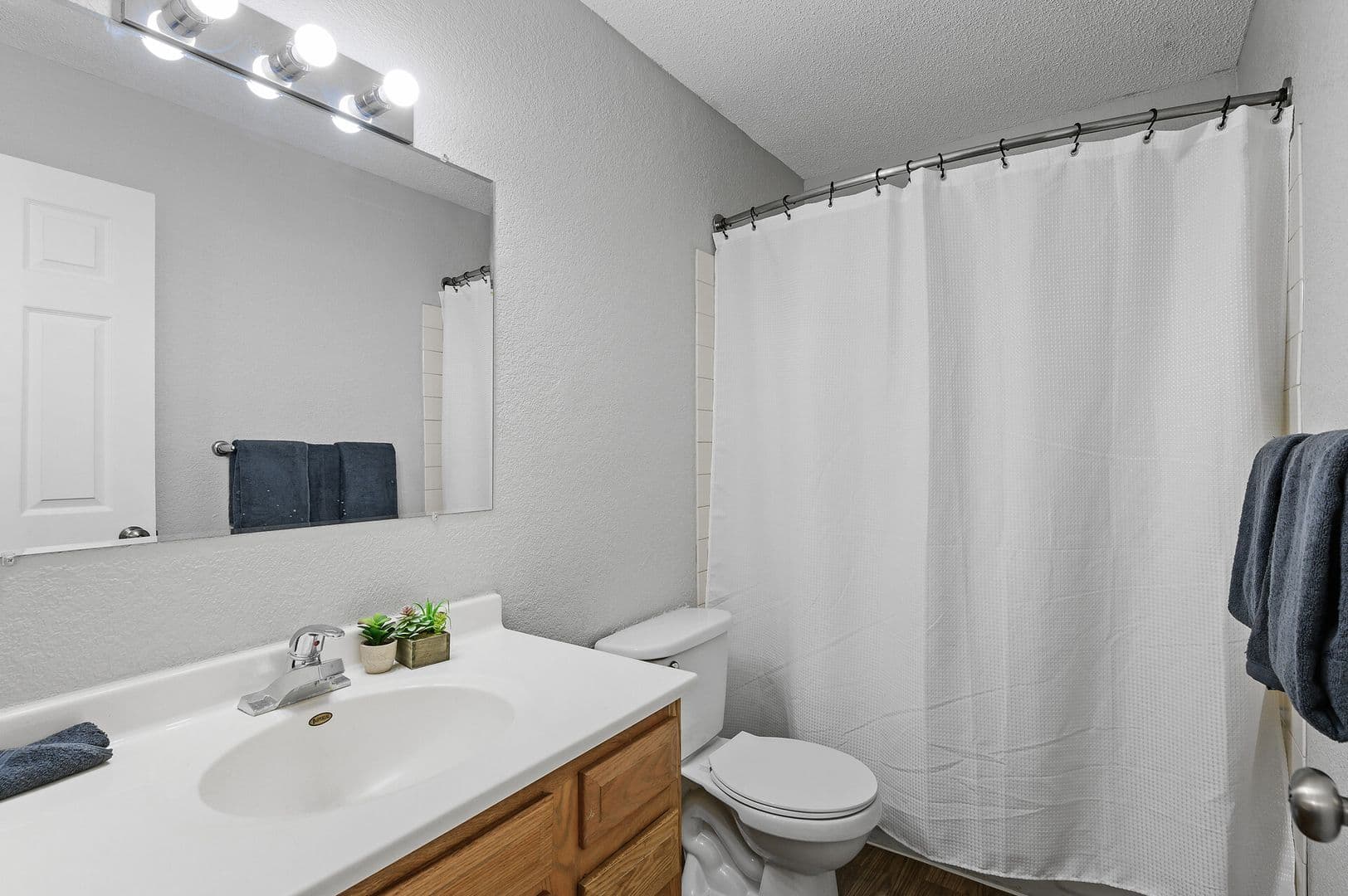 Burnsville Apartment: 12911 County Road 5