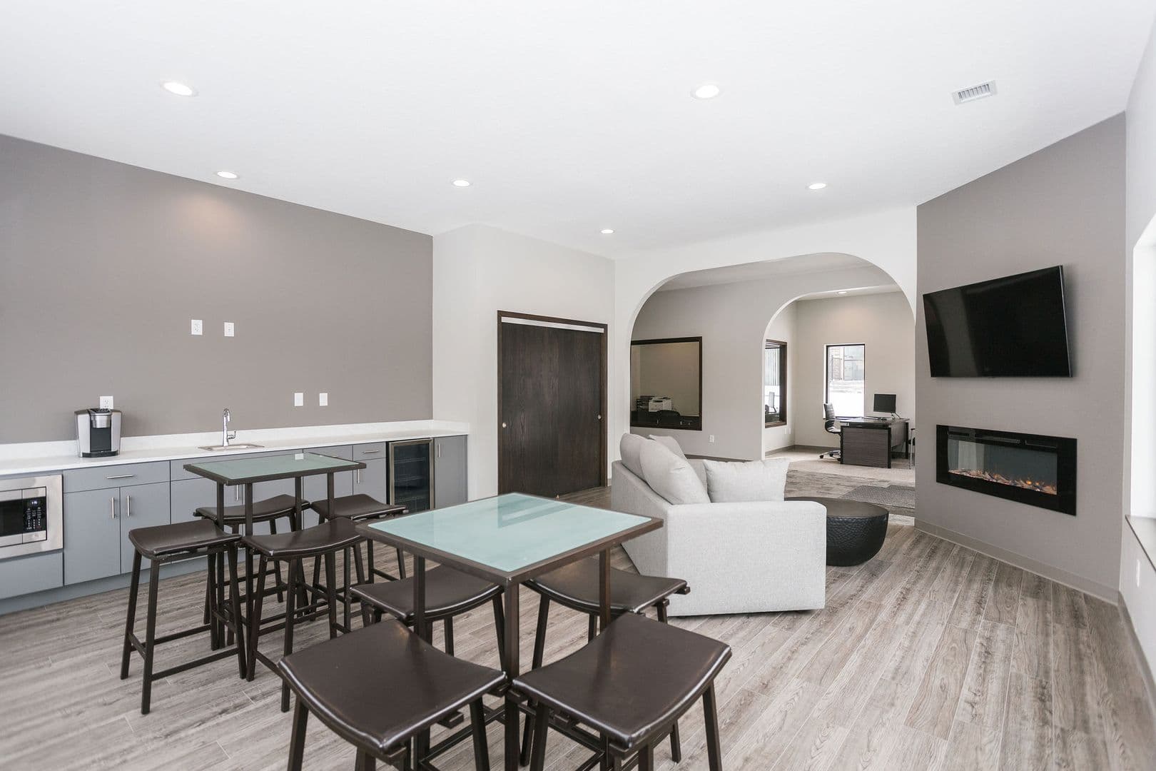 Burnsville Apartment: 12911 County Road 5