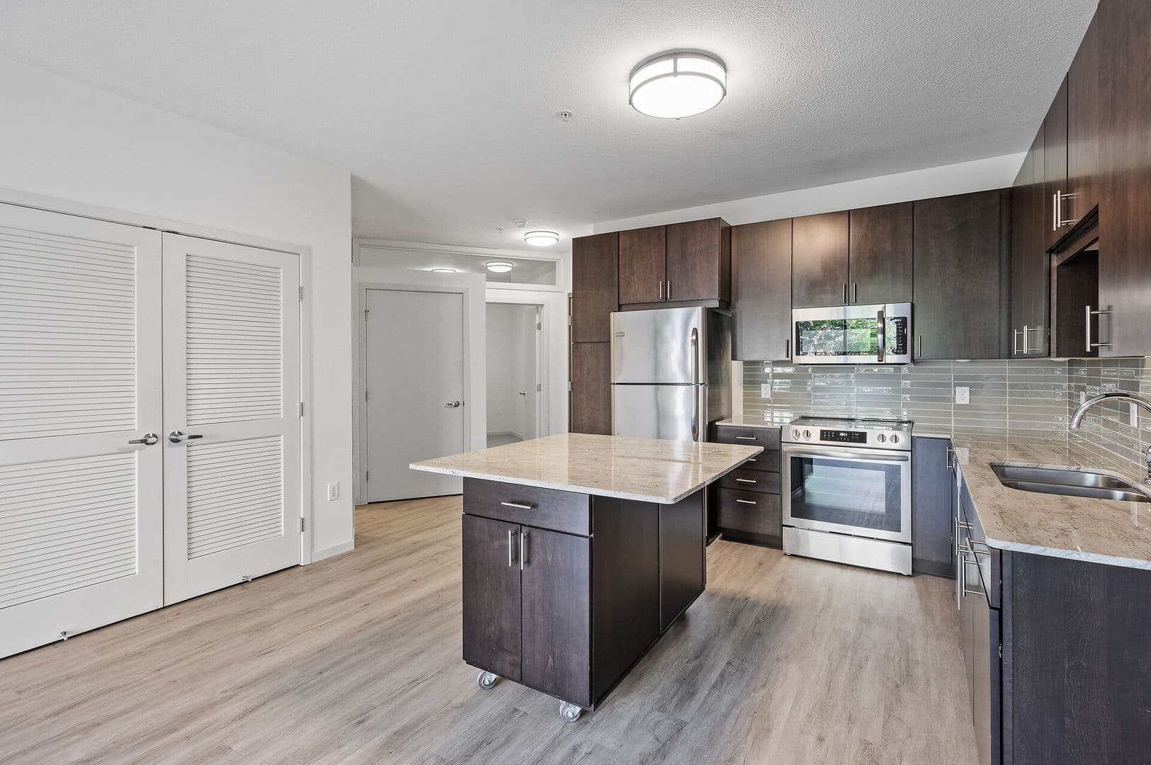 St Louis Park Apartment: 5310 West 16th Street