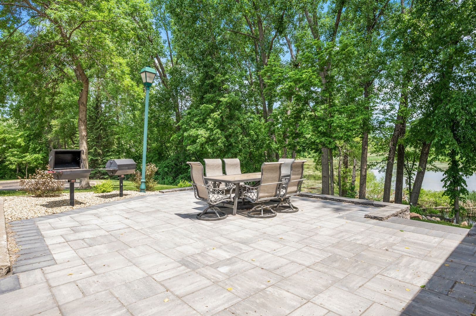 Prior Lake Apartment: 16535 Tranquility Ct SE.