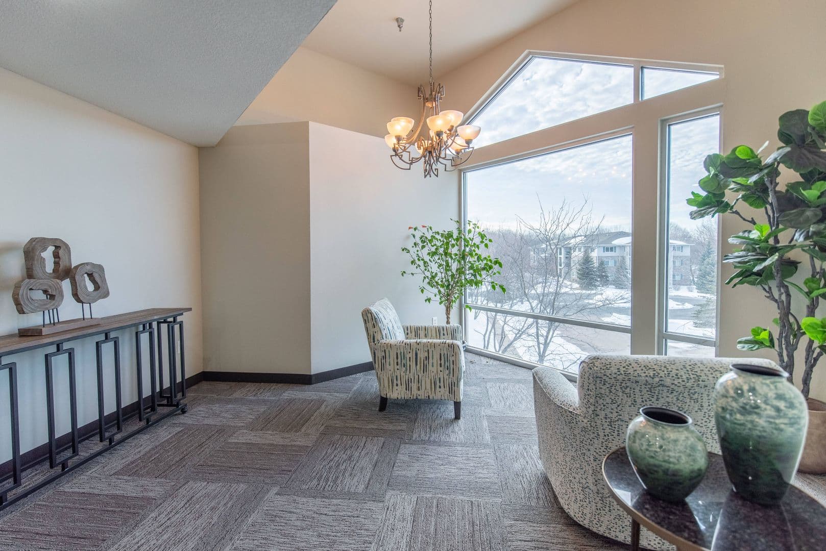 Prior Lake Apartment: 16535 Tranquility Ct SE.