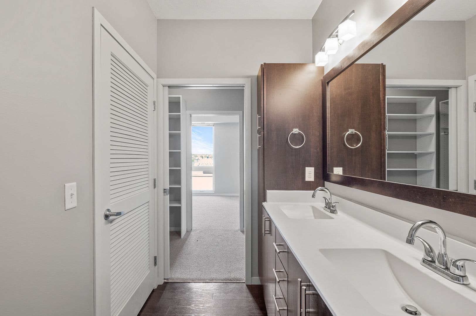St Louis Park Apartment: 5310 West 16th Street