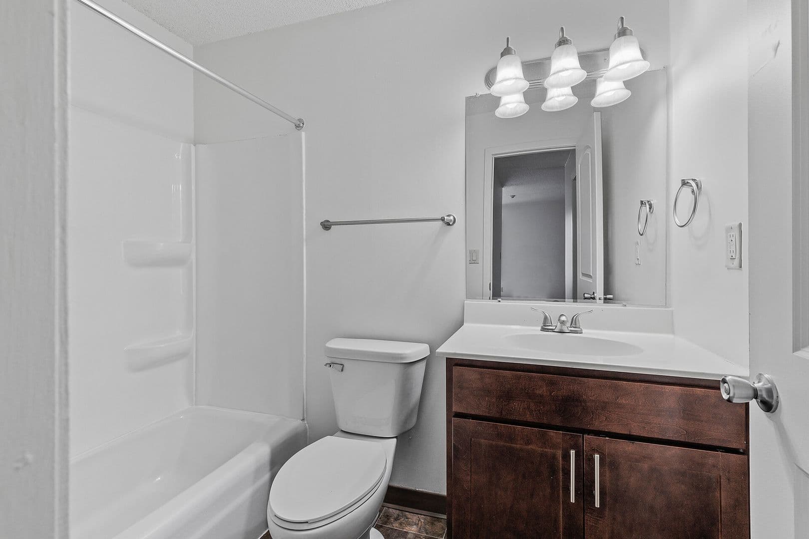 Burnsville Apartment: Cedar Valley Apartments