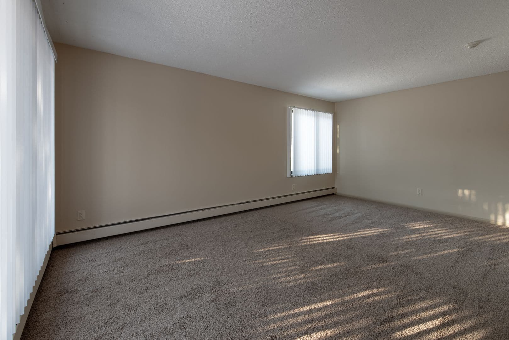 Burnsville Apartment: Cedar Valley Apartments