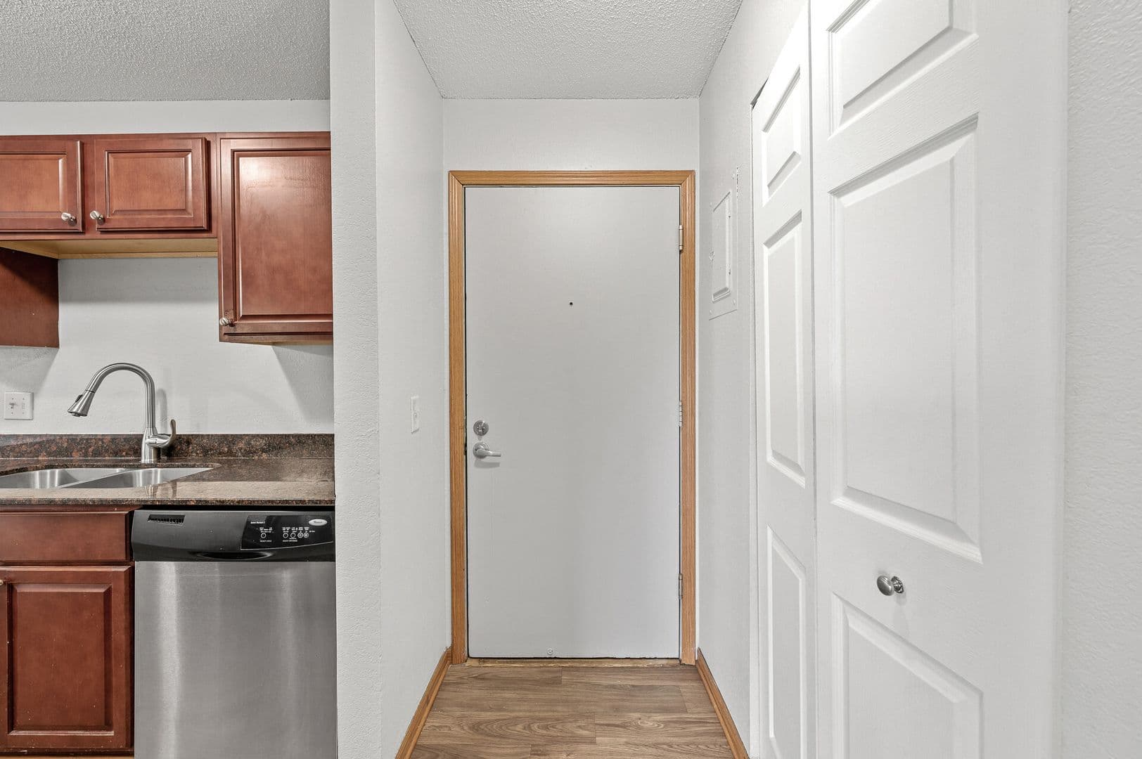Burnsville Apartment: 12911 County Road 5