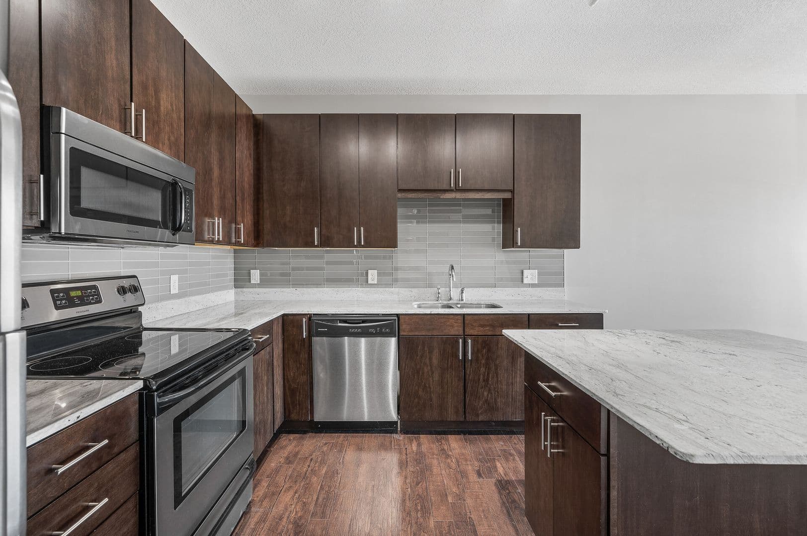 St Louis Park Apartment: 5310 West 16th Street