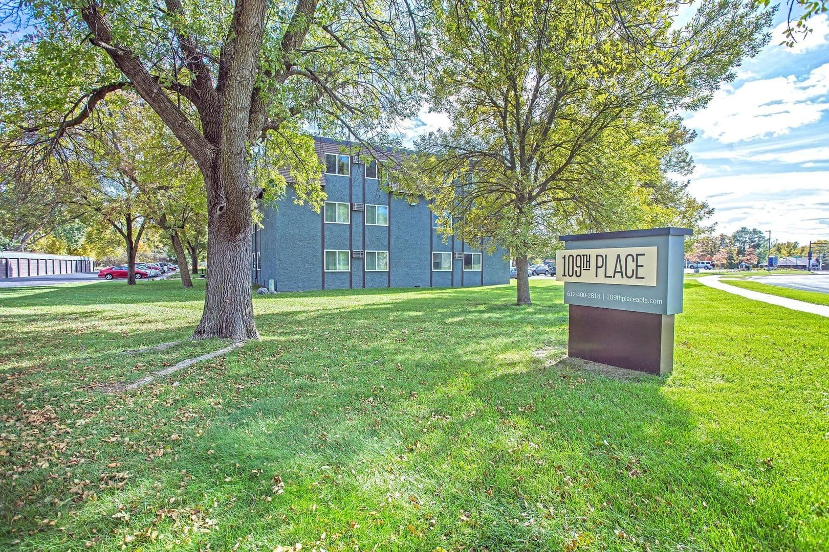 COON RAPIDS Apartment: 2400 109th AVE NW