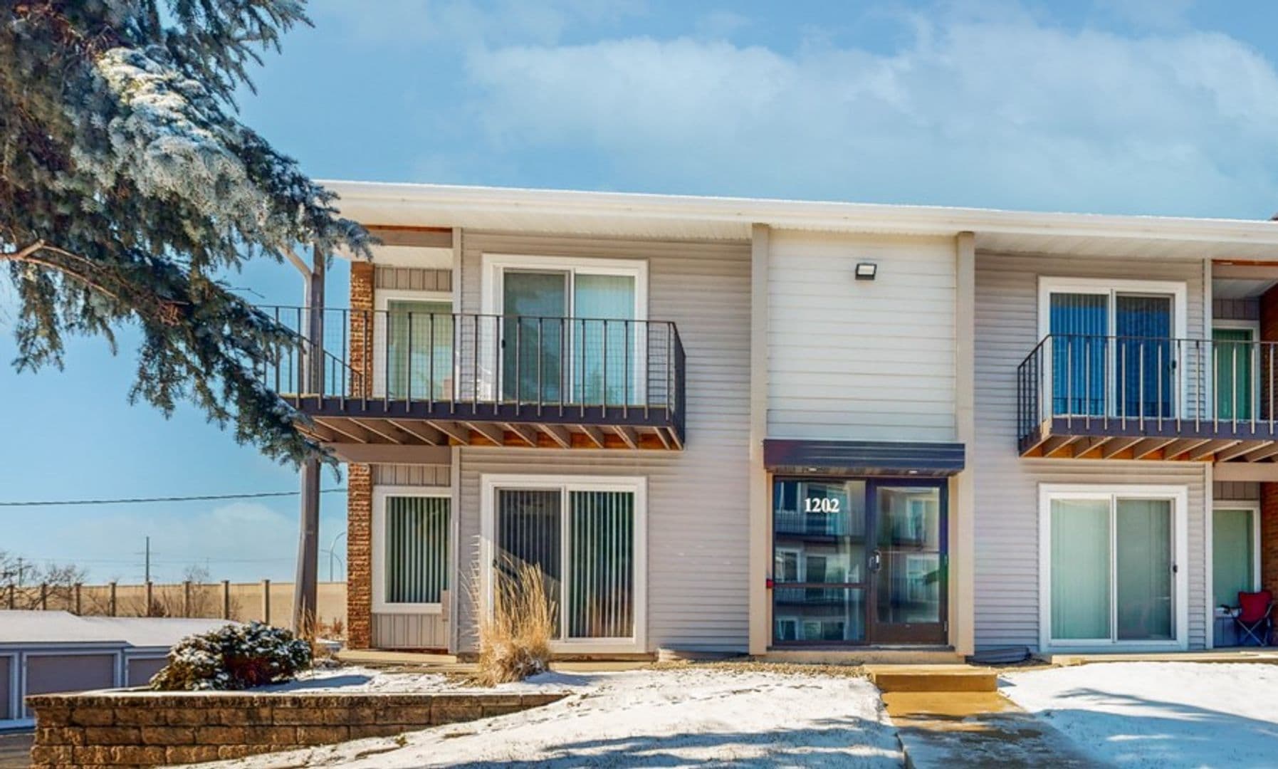 Rochester Apartment: 1260 17th Avenue NW