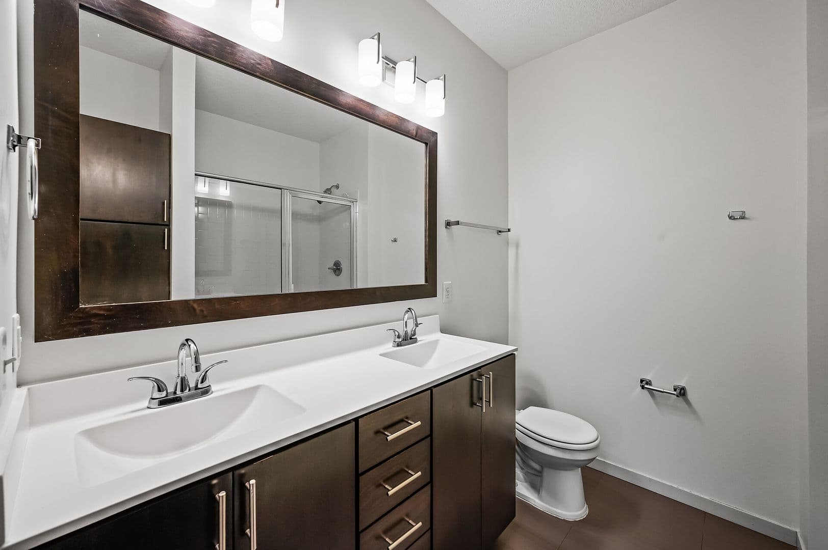 St Louis Park Apartment: 5310 West 16th Street