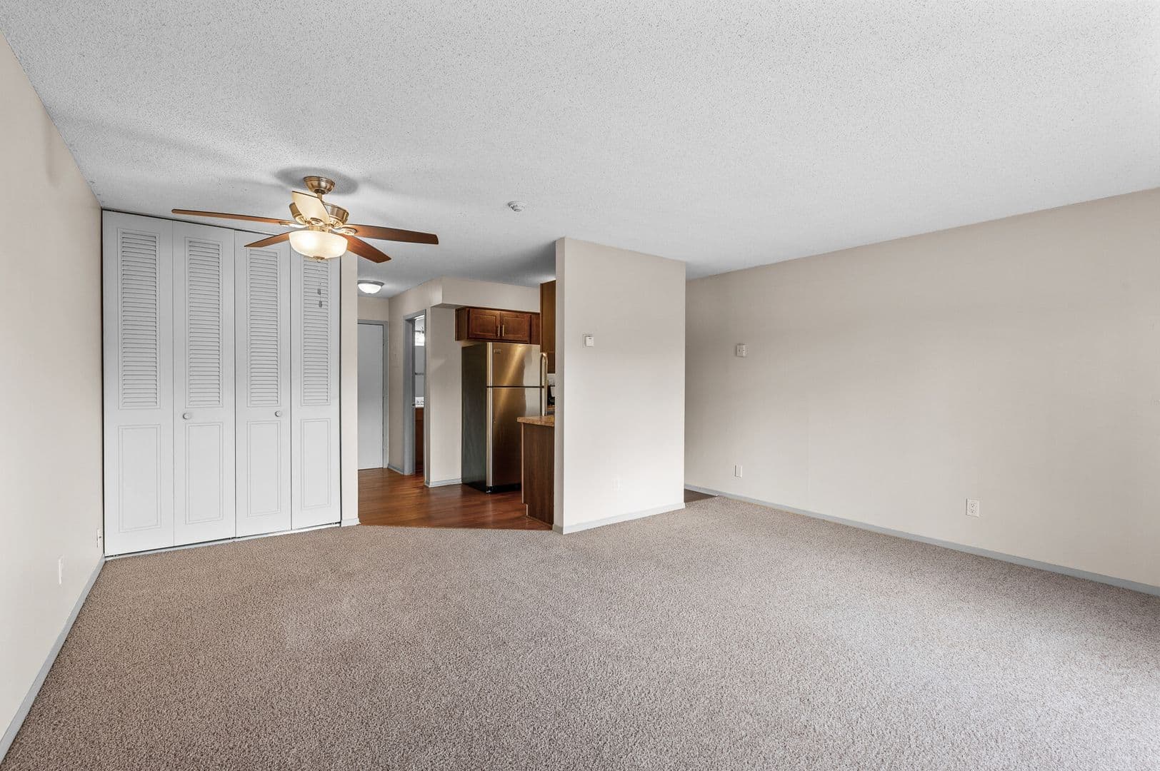 Burnsville Apartment: Cedar Valley Apartments