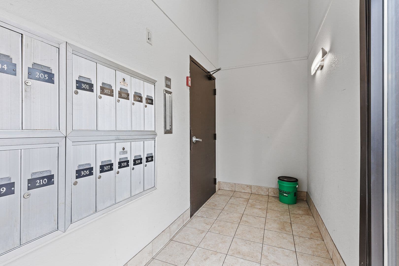 Burnsville Apartment: Cedar Valley Apartments