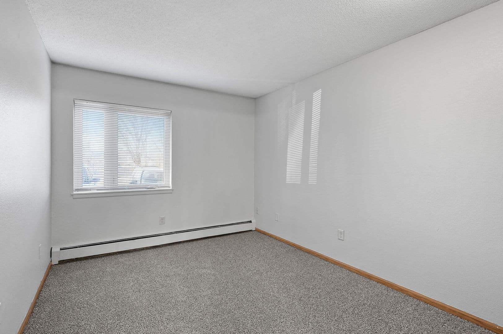 Burnsville Apartment: 12911 County Road 5