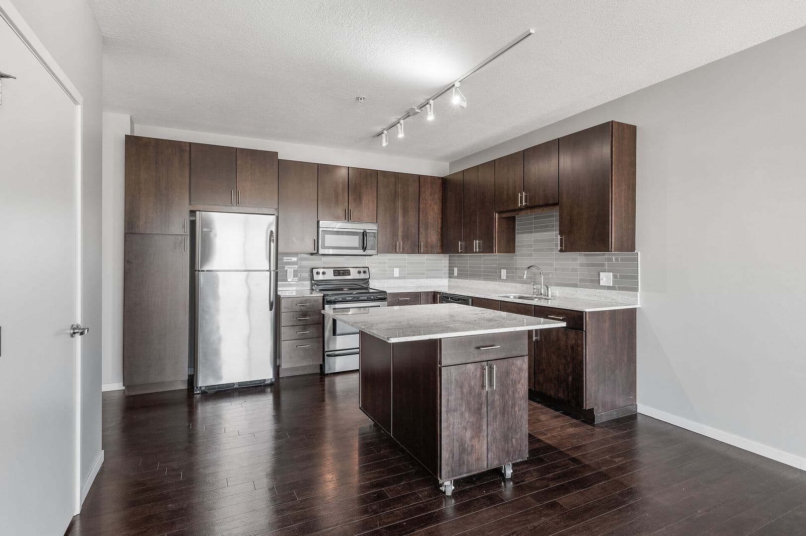 St Louis Park Apartment: 5310 West 16th Street