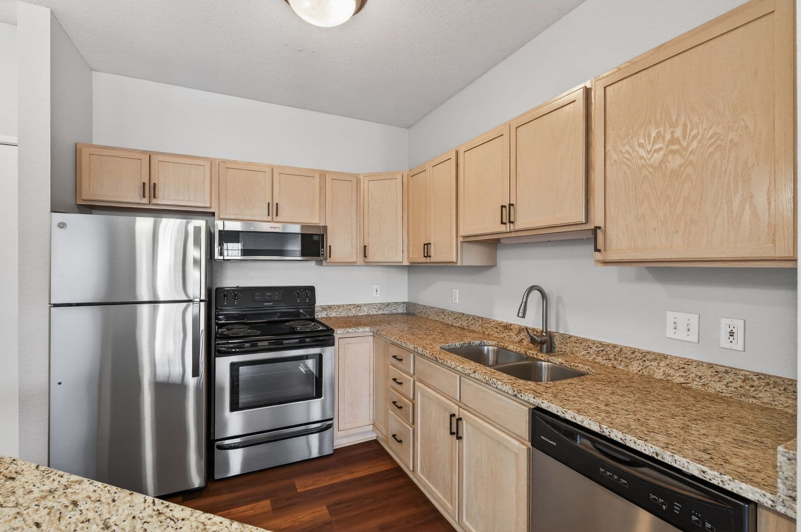 Chanhassen Apartment: 8260 Market Blvd