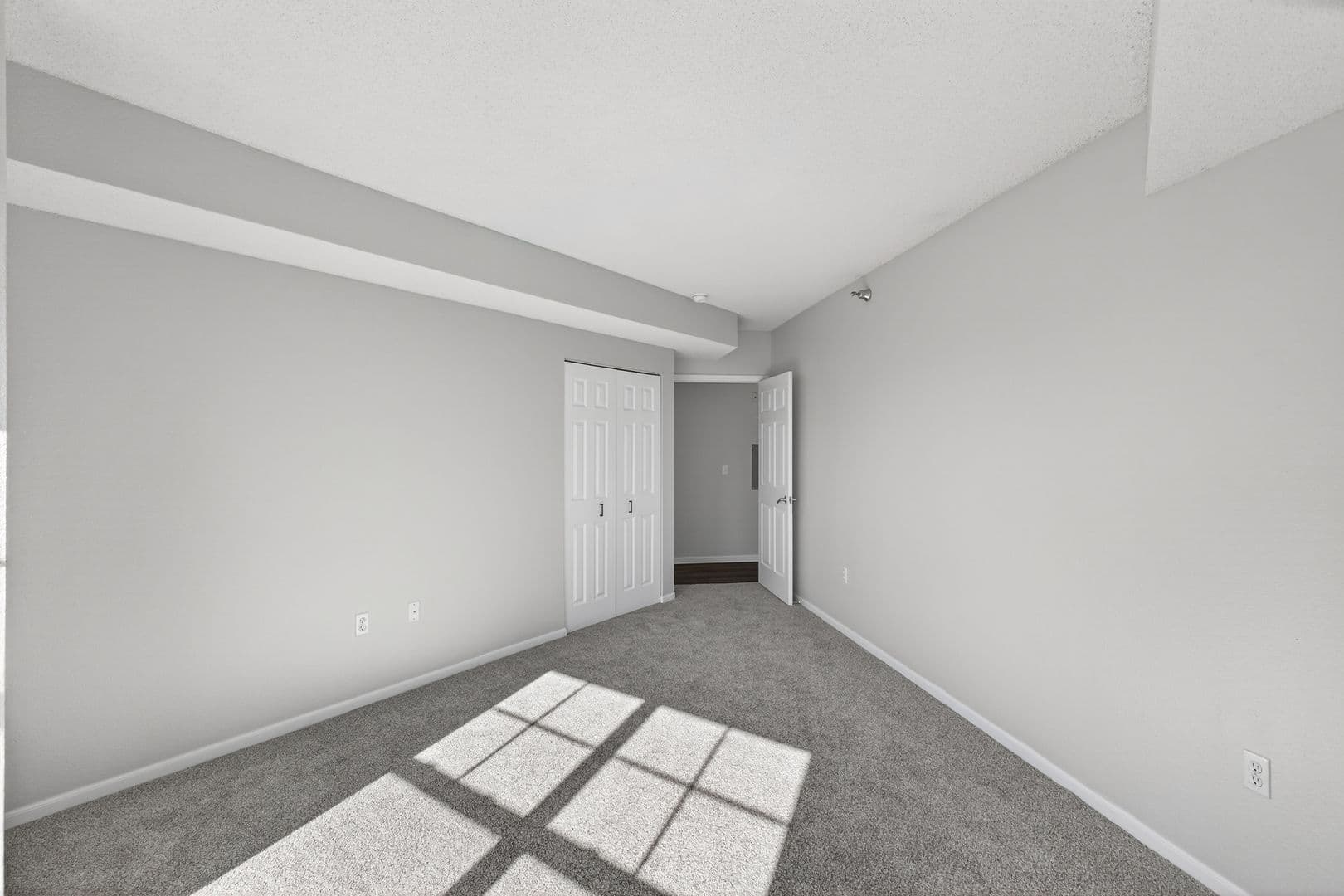 Chanhassen Apartment: 8260 Market Blvd