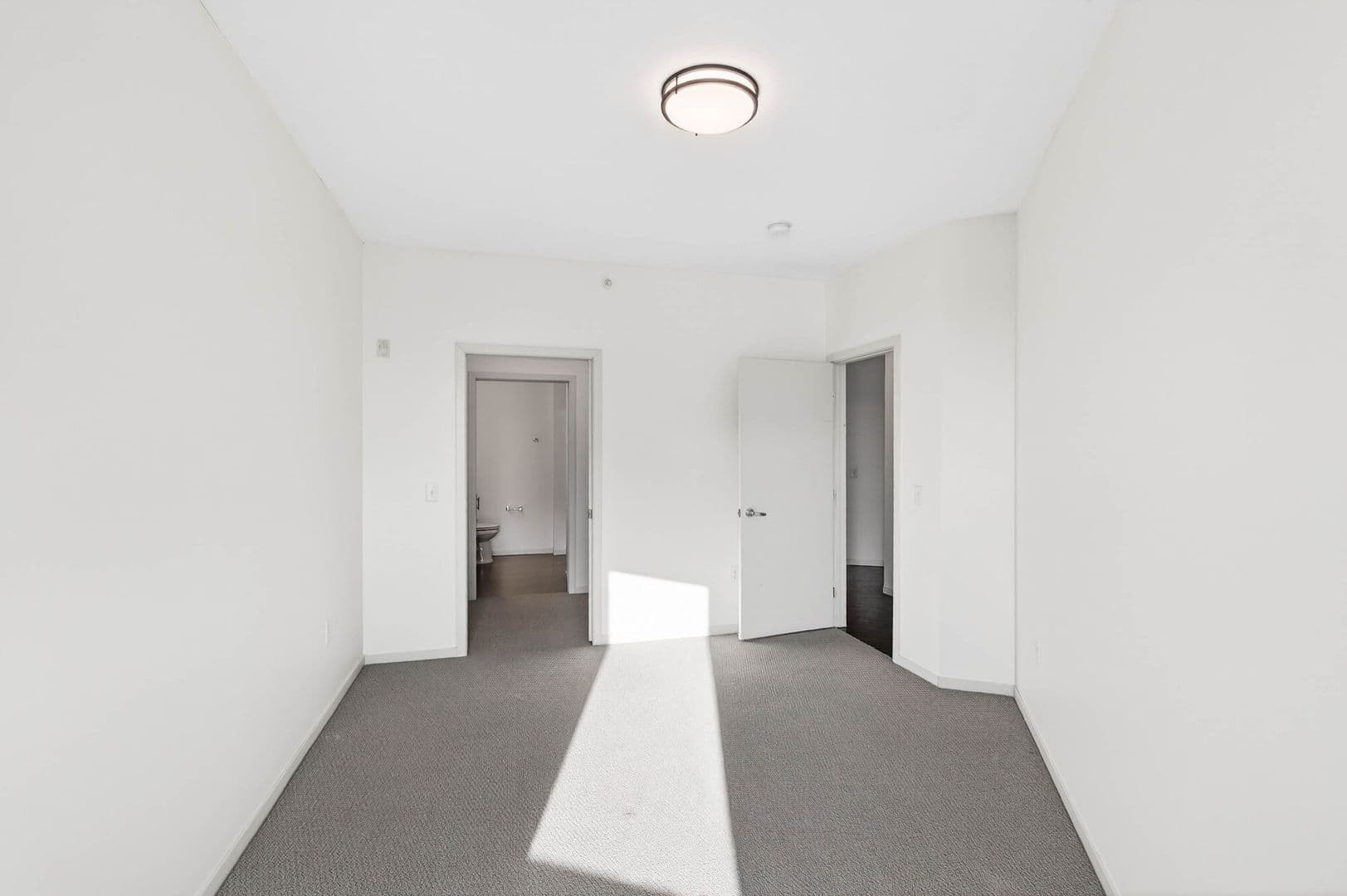 St Louis Park Apartment: 5310 West 16th Street