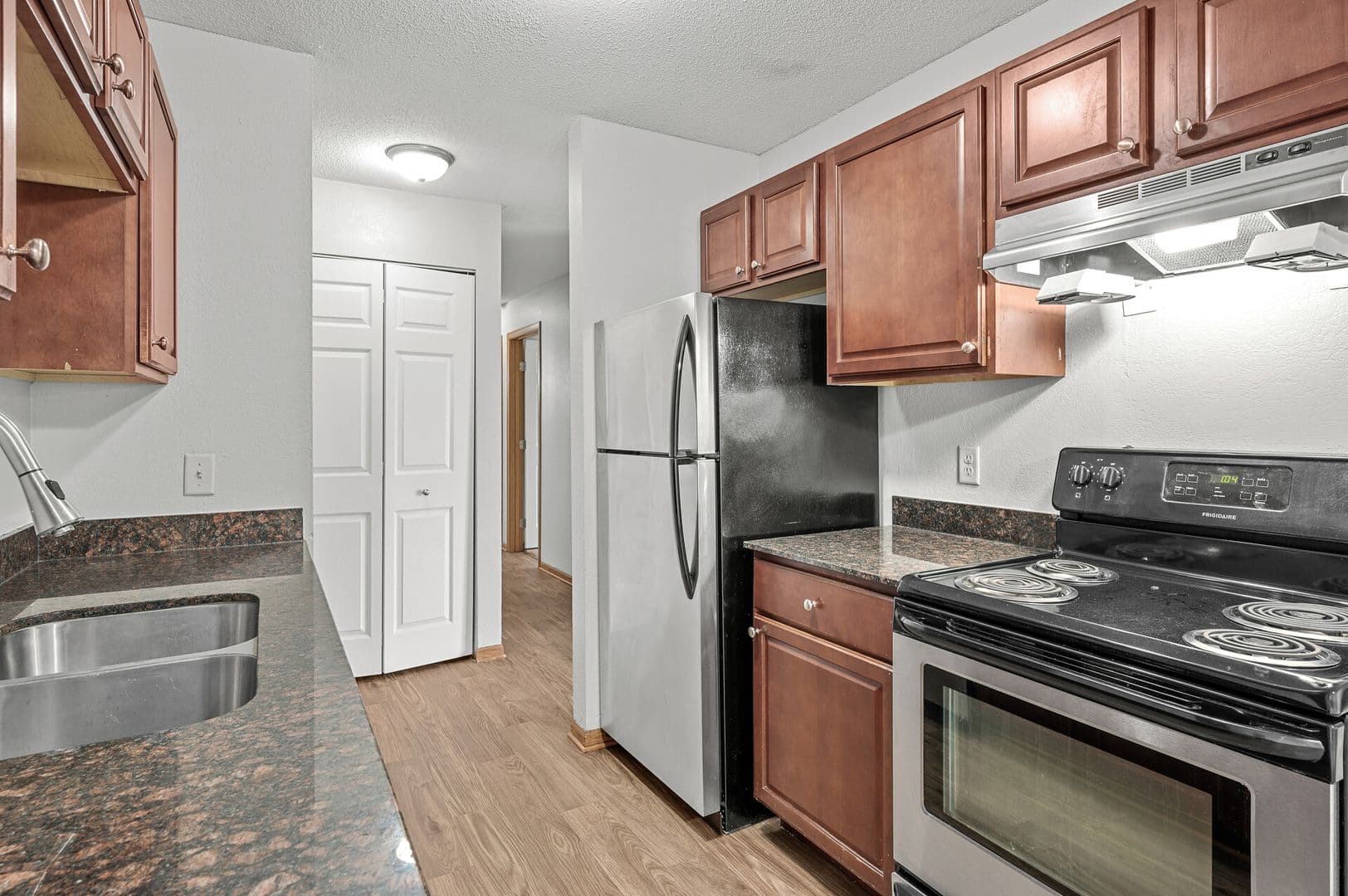 Burnsville Apartment: 12911 County Road 5