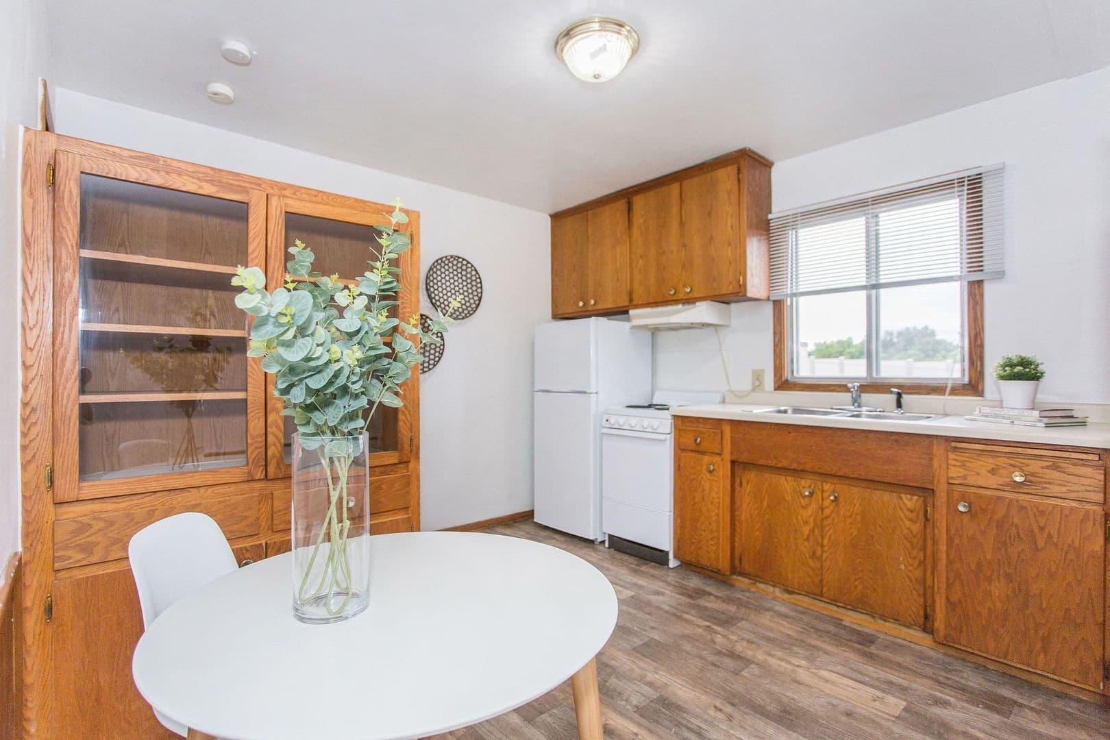 Stillwater Apartment: 14847 60th Street North