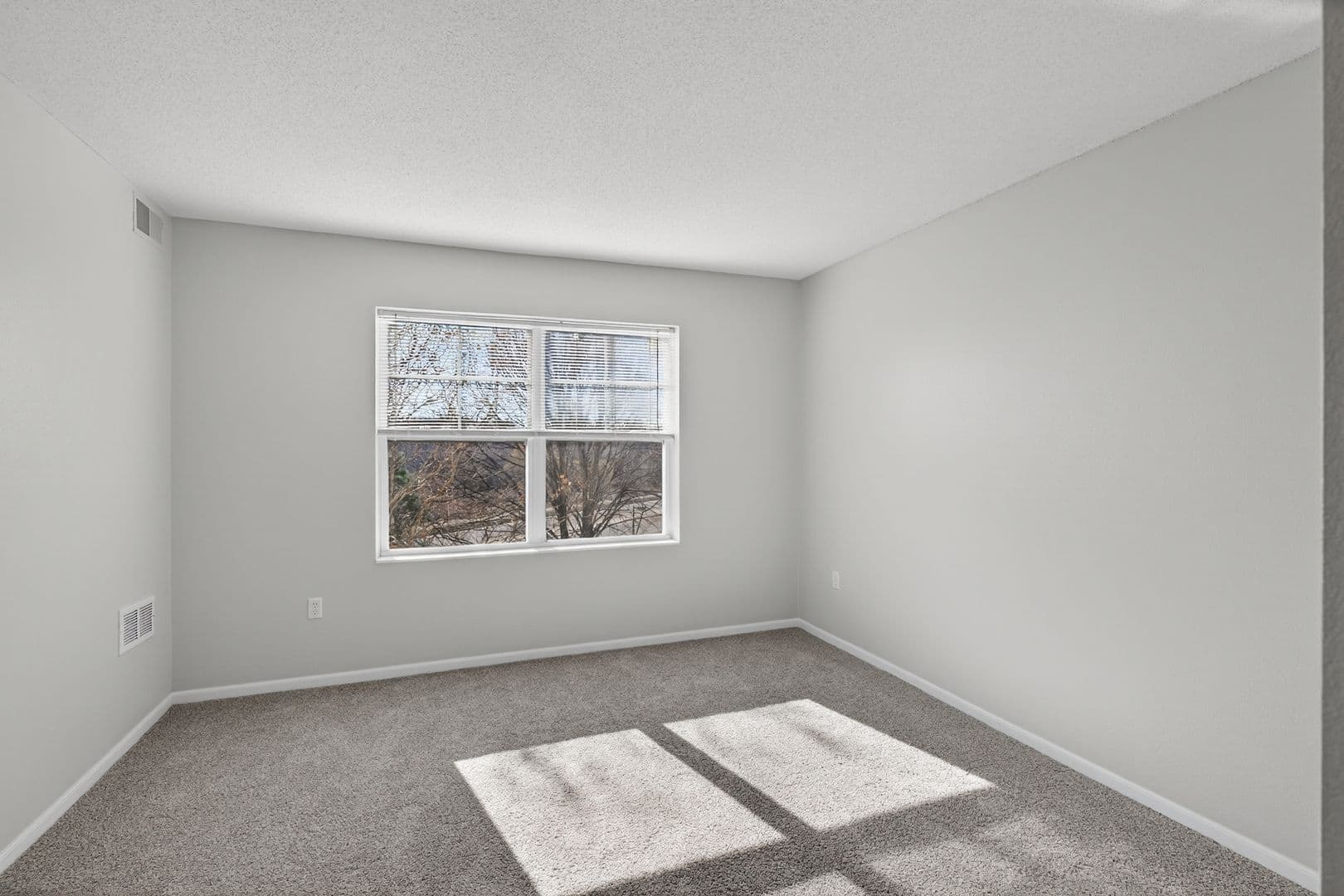 Chanhassen Apartment: 8260 Market Blvd