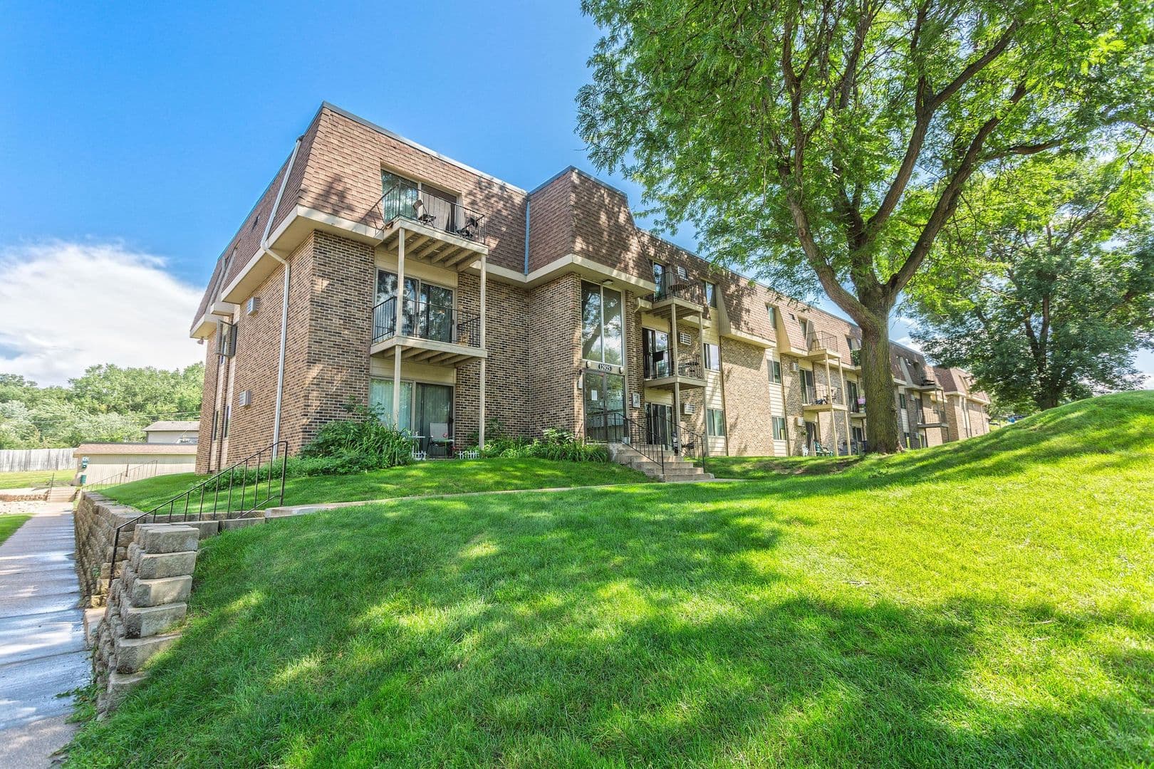 Burnsville Apartment: 12911 County Road 5