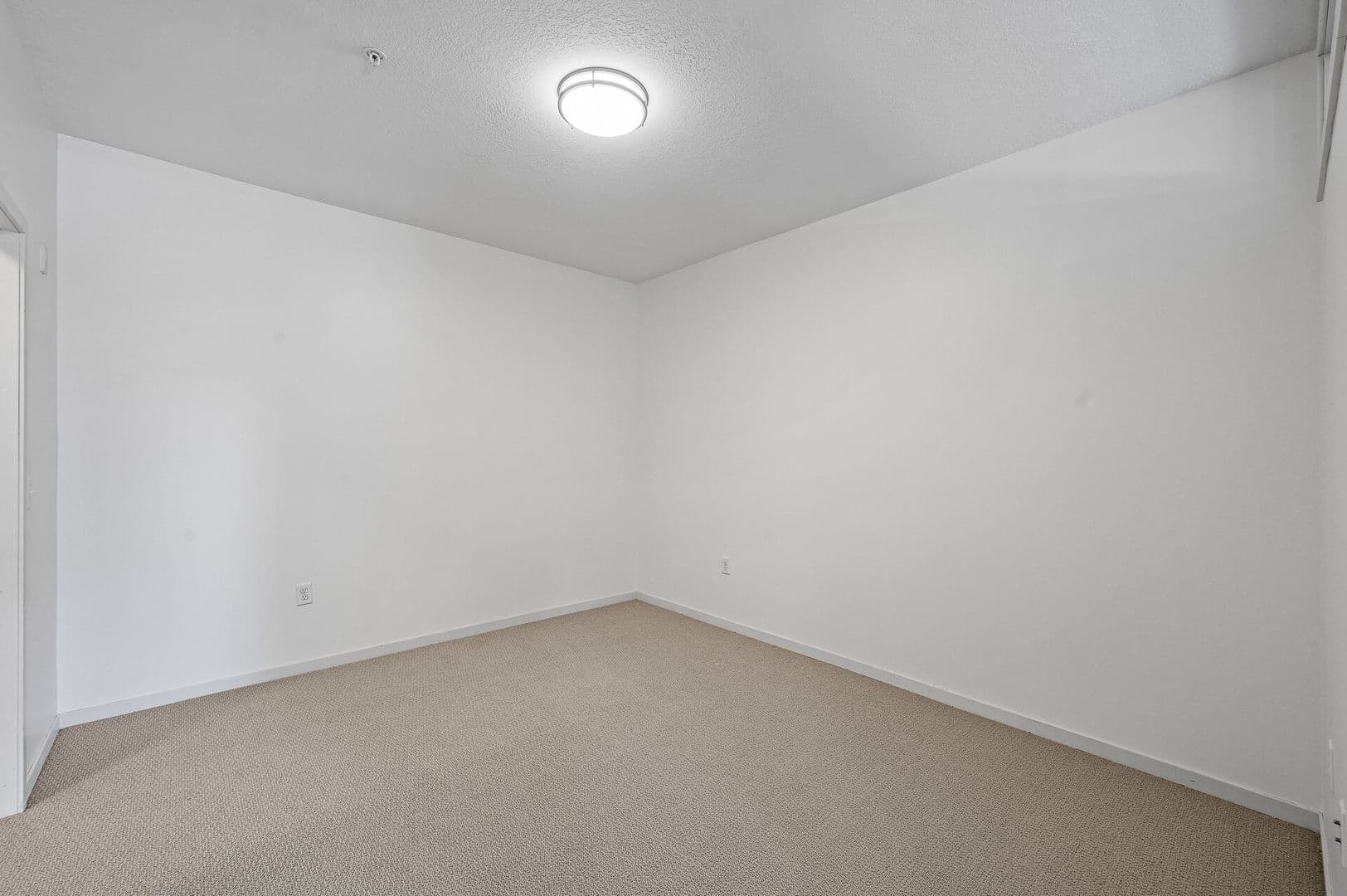 St Louis Park Apartment: 5310 West 16th Street
