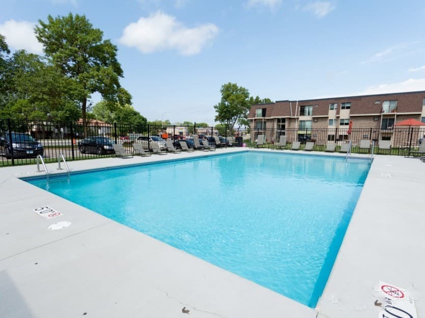 Burnsville Apartment: 12911 County Road 5