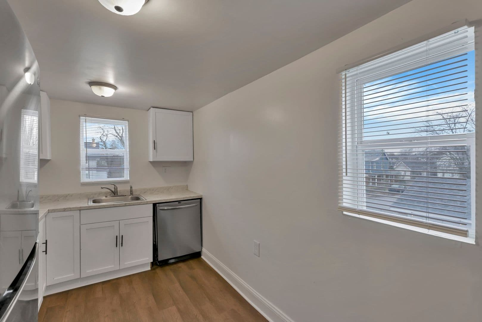 Columbus Apartment: 85-85 1/2 S Wheatland Ave