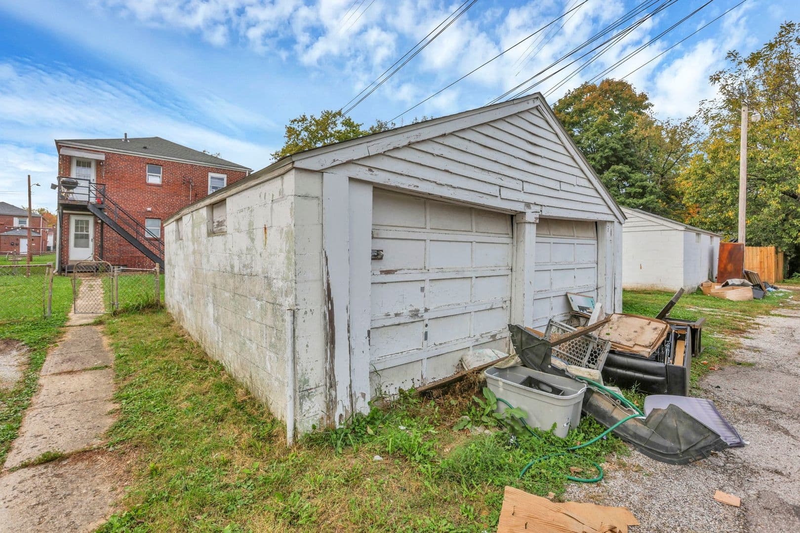 Columbus Apartment: 370 S Chase Ave