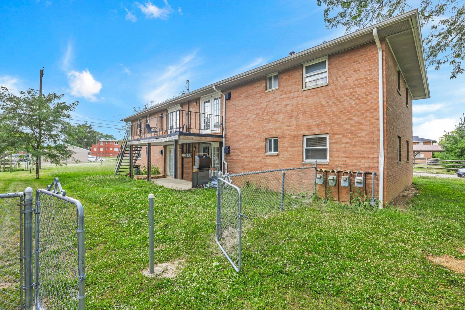 Columbus Apartment: 861 Kingsford Rd