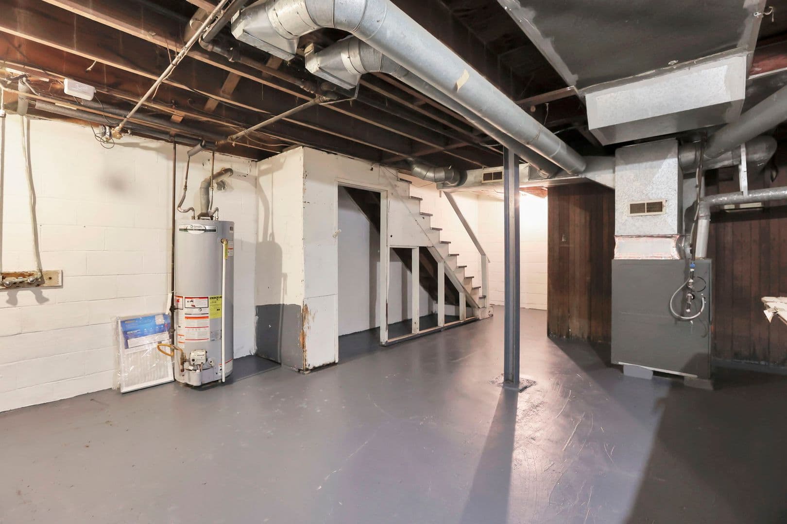 Columbus Apartment: 47-53 S Burgess Ave