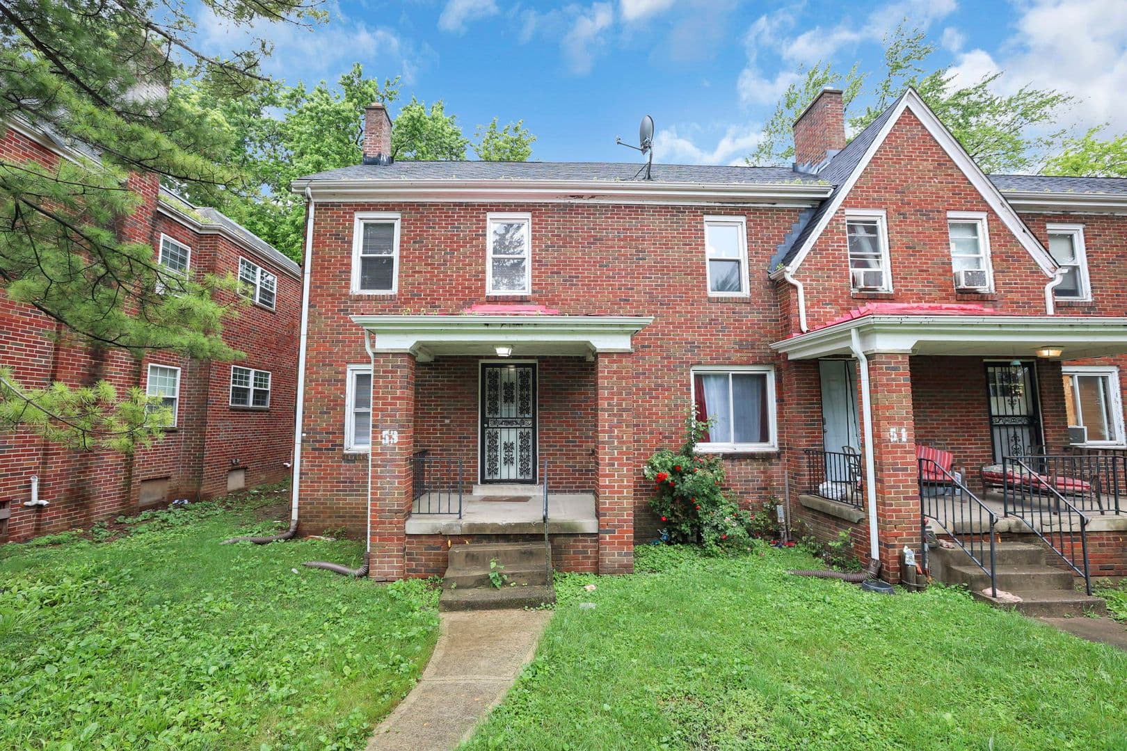 Columbus Apartment: 47-53 S Burgess Ave