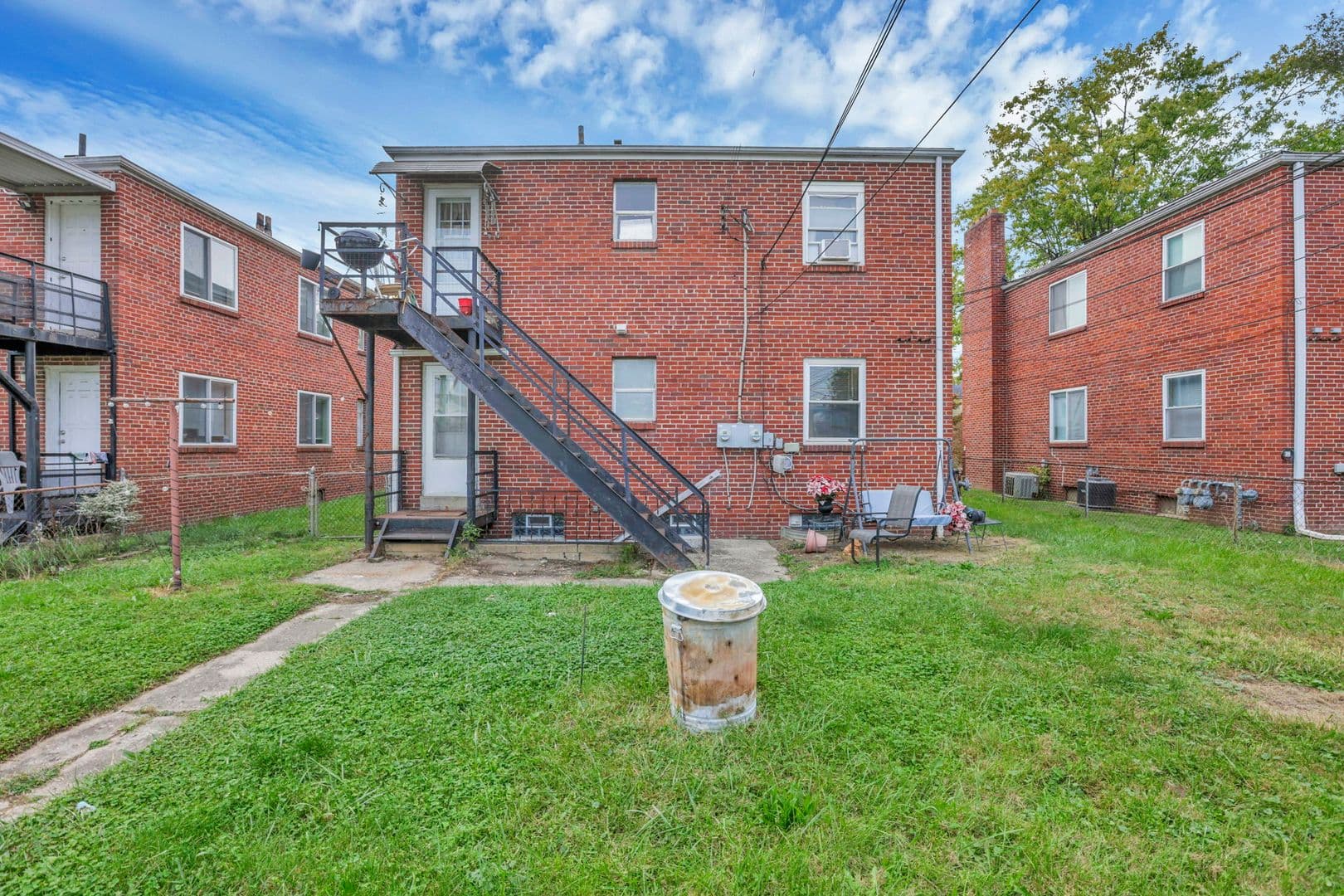Columbus Apartment: 370 S Chase Ave