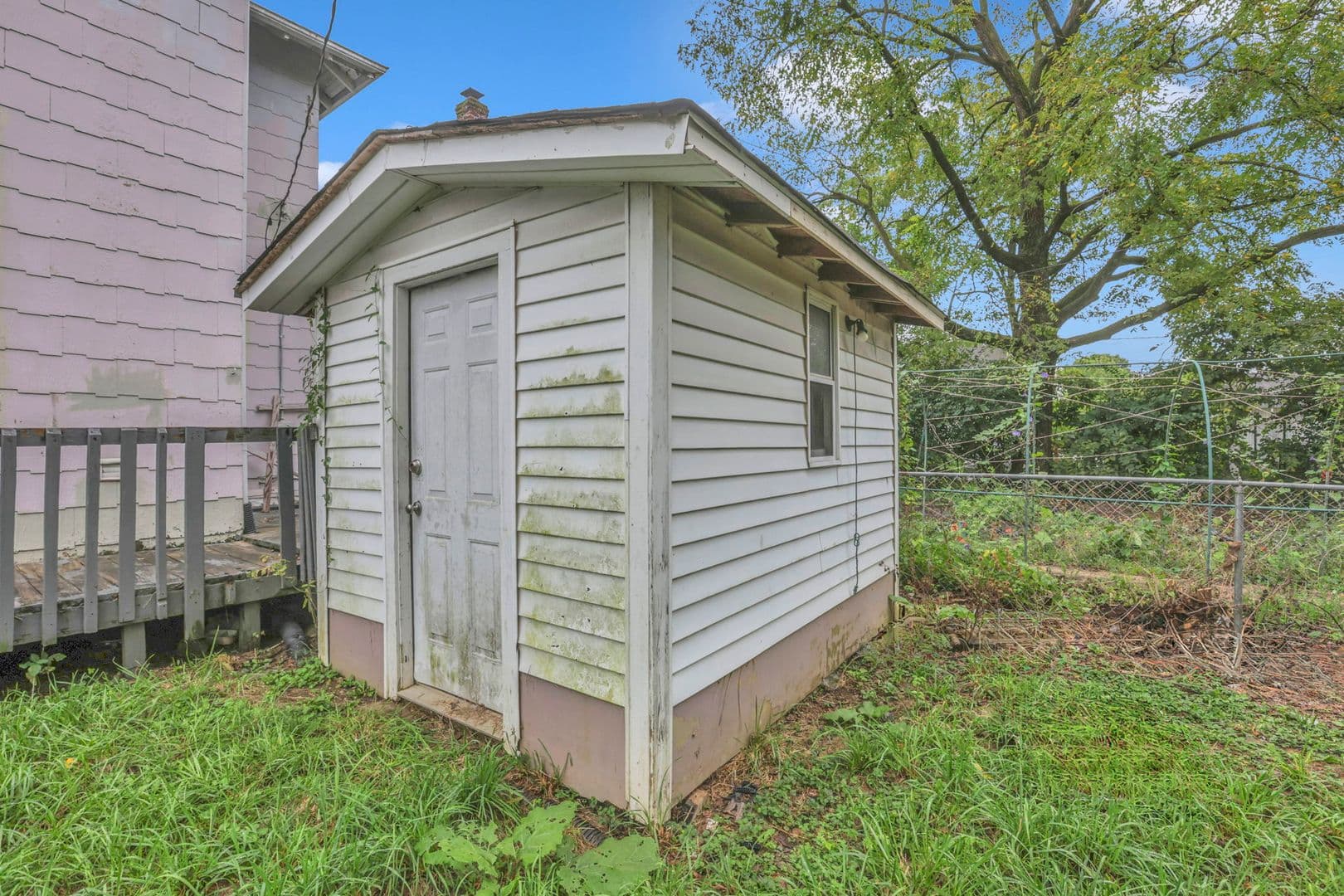 Columbus House: 243 N Wayne Ave