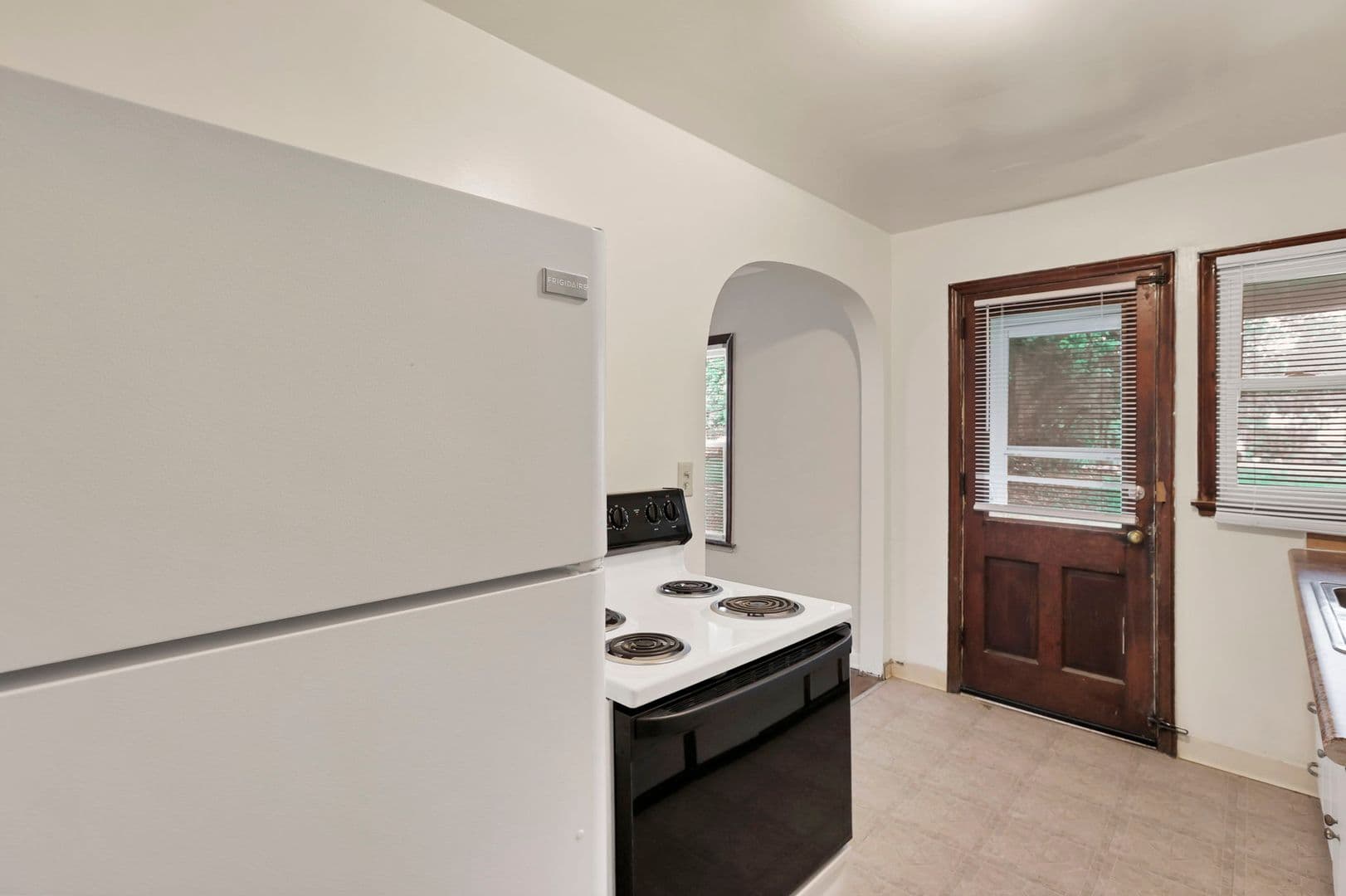 Columbus Apartment: 47-53 S Burgess Ave